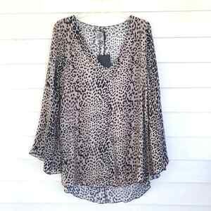 Chaser NWT Bell Sleeve Cheetah Print V-Neck Loose Fit Blouse Top M